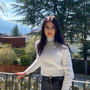 Meet your Posher, Era